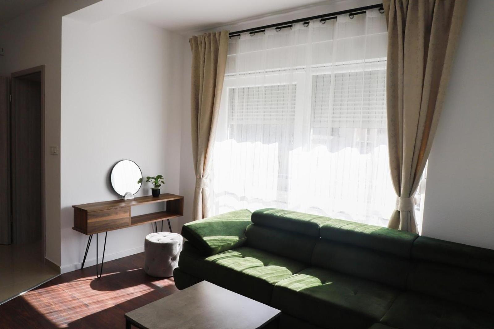 Holiday Apartments Ivano & Leo - Private Parking Задар Экстерьер фото