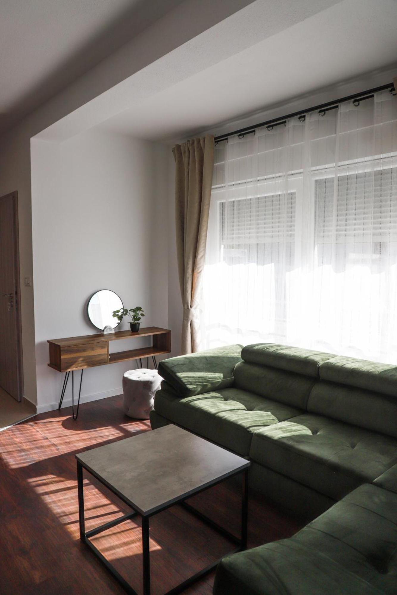 Holiday Apartments Ivano & Leo - Private Parking Задар Экстерьер фото